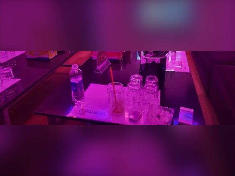 호치민 가라오케 오로라 룸